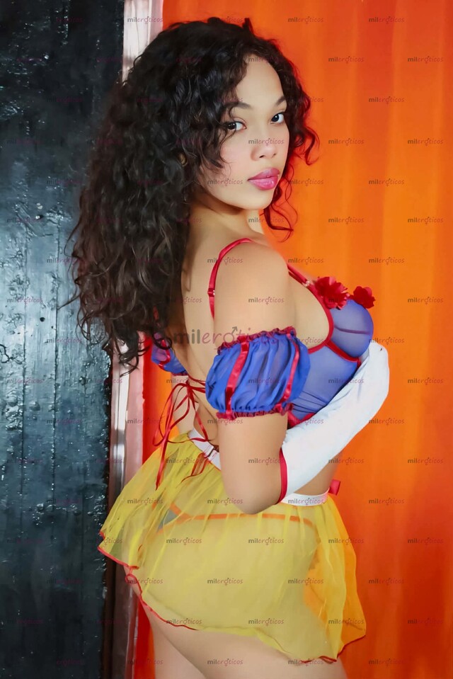 FOTOS DE ESTOY NUEVA EN LA CUIDAD POR POCOS DÍAS, SOY UNA NENA FLACA, ALTA.