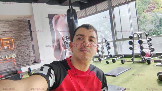 FOTOS DE LUCAS MARTINEZ ACTIVO VERGÓN 22 CM PA ROMPER CULOS