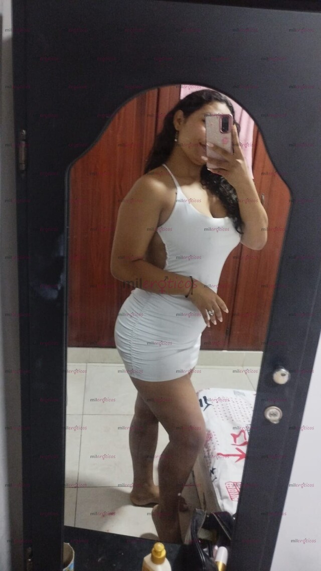 FOTOS DE CHICA HERMOSA CON TETAS GRANDES Y BUENAS NALGAS