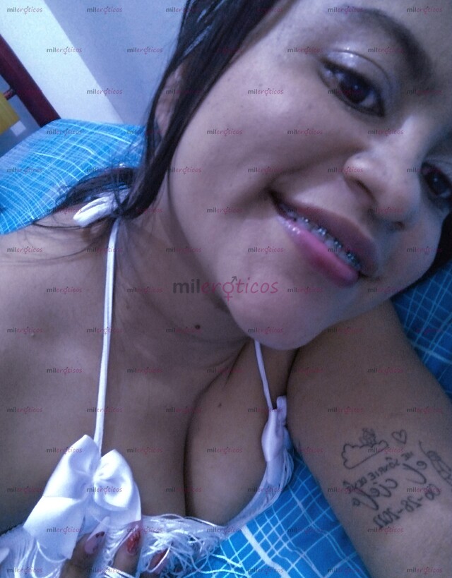 FOTOS DE MORENITA DESPAMPANANTE TRAVIESA DISPUESTA A CUMPLIR TUS FANTASIAS