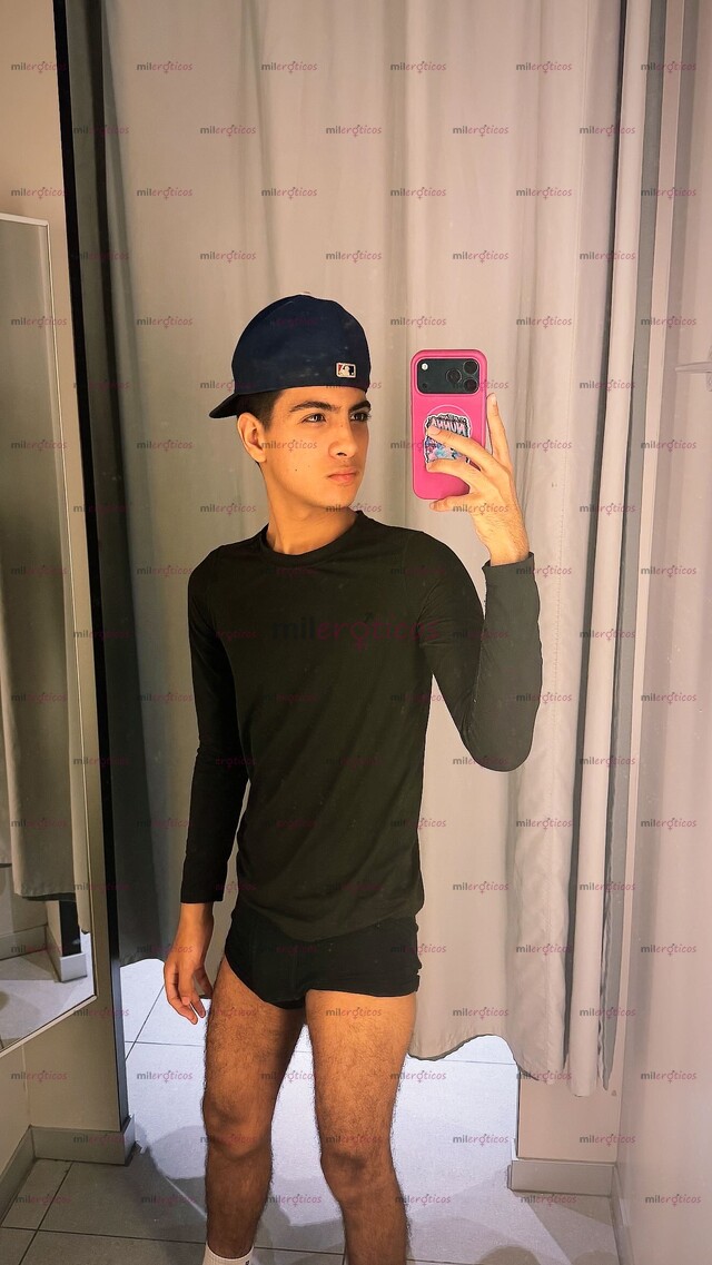 FOTOS DE JOVEN VERGON CON MUCHA LECHE , EN TU CIUDAD Y MUY CALIENTE