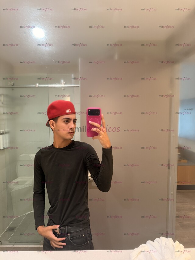 FOTOS DE JOVEN VERGON CON MUCHA LECHE , EN TU CIUDAD Y MUY CALIENTE