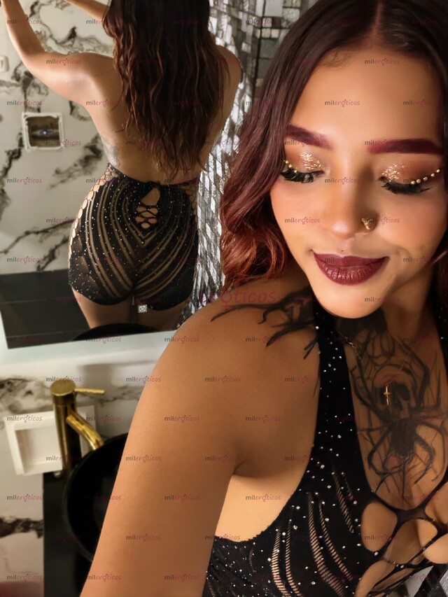FOTOS DE ALISHA LA MORENA PELIRROJA ROLA QUE COMBINA BELLEZA EXÓTICA, MIRADA CAUTIVADOR