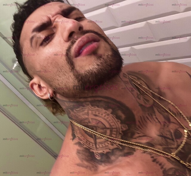 FOTOS DE ALADIN, FRÓTAME LA VERGA Y TE CUMPLO TUS DESEOS