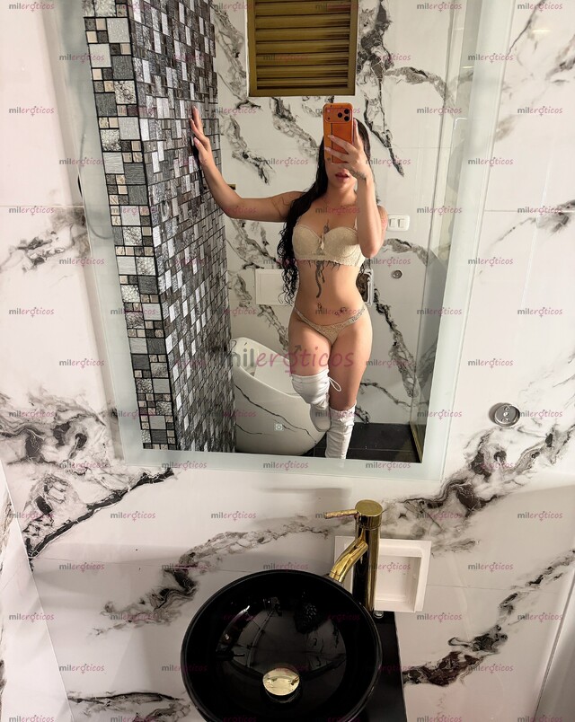 FOTOS DE BONNIE FLACA DIVINA COLOMBIANA, BELLEZA ENCANTADORA Y UNA PRESENCIA DELI