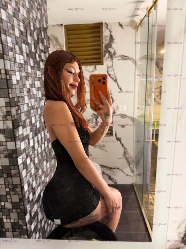 FOTOS DE CLOE TRIGUEÑA HERMOSA, FLACA Y DELICADA, UNA BELLEZA EXÓTICA QUE CAUTIVA