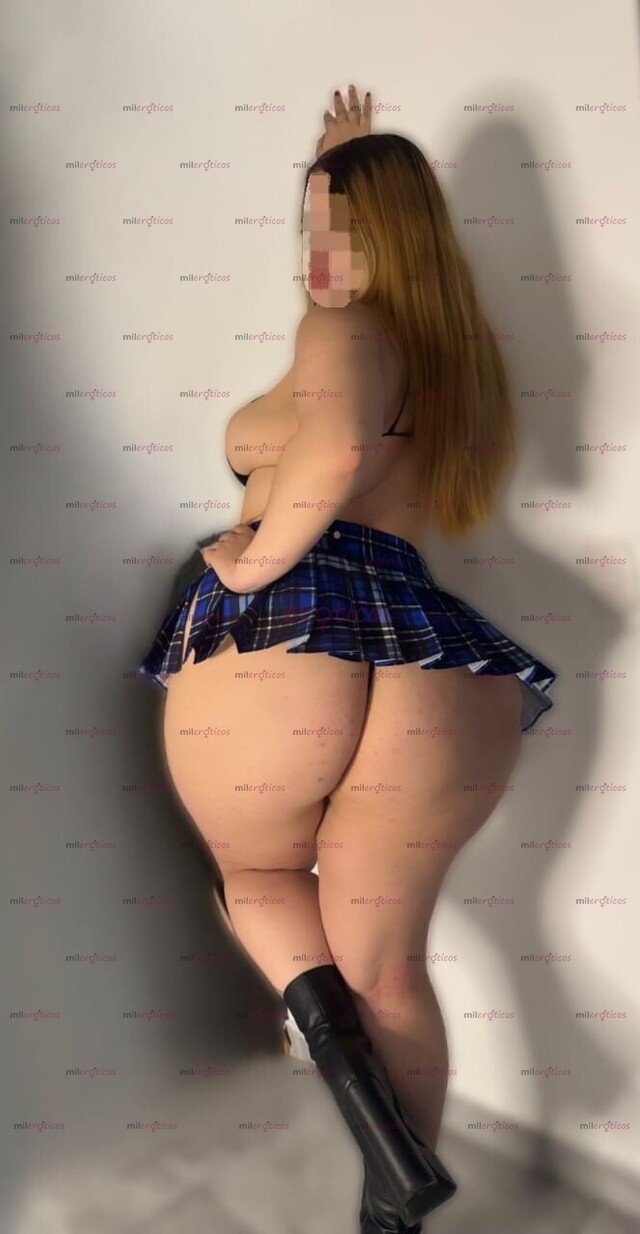 FOTOS DE PUTITA JUGUETONA GOLOSA CON CULO GRANDE Y CON GANAS DE MUCHO SEXO