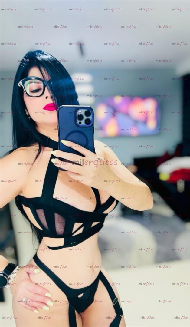 FOTOS DE DELICIOSAS TETAS, NINFOMANA, MADURA MILF EXPERTA EN PUTERIAS