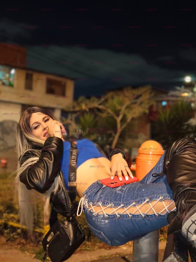 FOTOS DE ARRECHA PARA TI DÁNDOTE CULO Y VERGA NO ESPERES Y VEN DISFRUTA UN RATO AGRADABLE