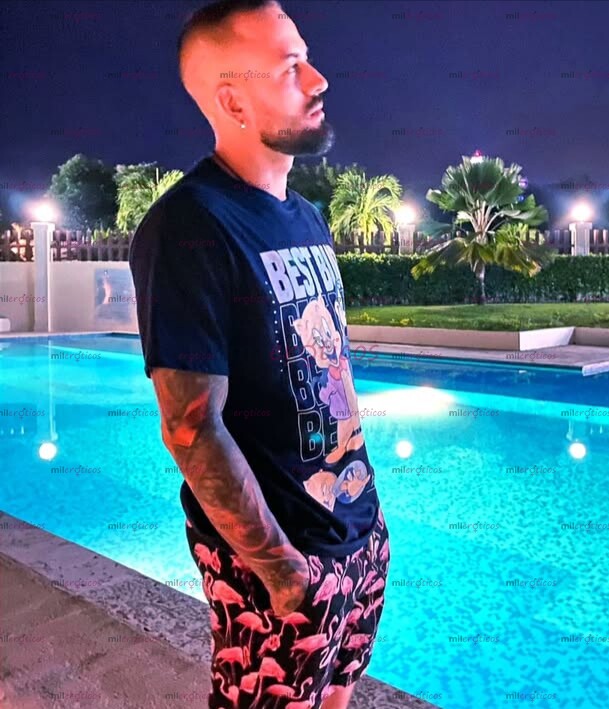 FOTOS DE JUAN, NUEVO GIGOLO DE LA CIUDAD DISPUESTO A DARTE COMPAÑIA