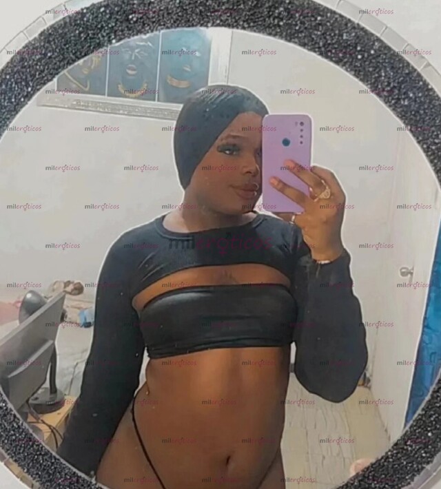 FOTOS DE LA TRANS QUE TRANSFORMA LOS MACHOS EN PERRAS SUMISAS