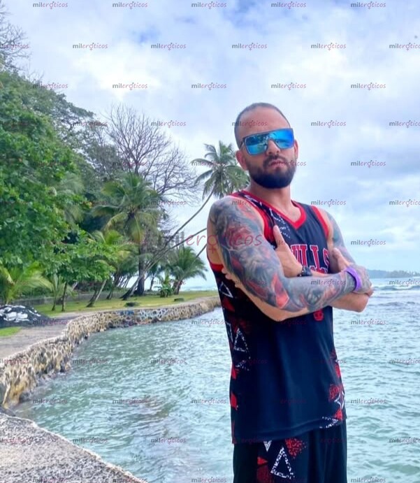 FOTOS DE JUAN, NUEVO GIGOLO DE LA CIUDAD DISPUESTO A DARTE COMPAÑIA