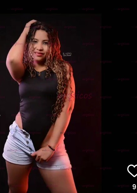 FOTOS DE HOLA SOY DANIELA CULONCITA RICA ARDIENTE ENCANTADORA JUGOSA