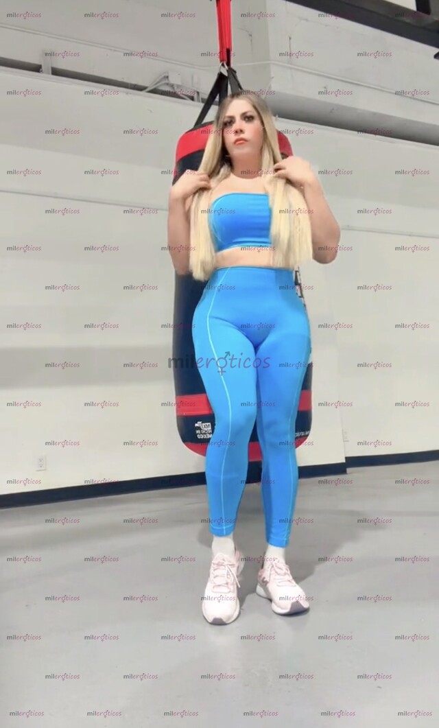 FOTOS DE DULCE FEMENINA RUBIA ESPECTACULAR MUY CALIENTE Y COMPLACIENTE