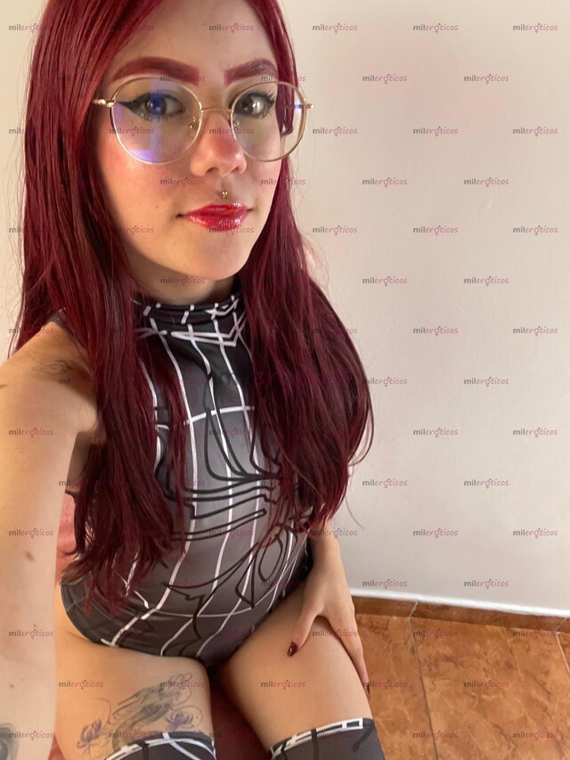 FOTOS DE SEXY PELIRROJA DE 18 AÑOS, TIERNA COQUETA Y MUY COMPLACIENTE.