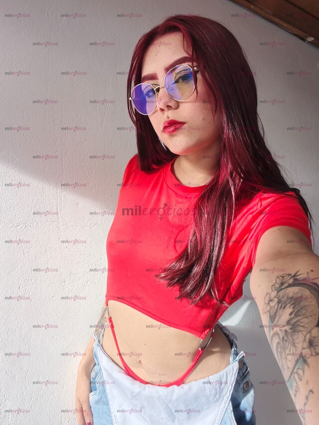 FOTOS DE SEXY PELIRROJA DE 18 AÑOS, TIERNA COQUETA Y MUY COMPLACIENTE.