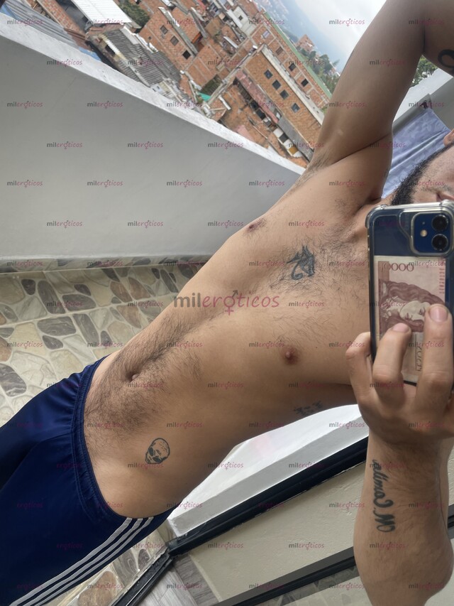 FOTOS DE GIGOLÓ SERVICIOS A DOMICILIO. DISPUESTO A BRINDARTE COMPAÑÍA .