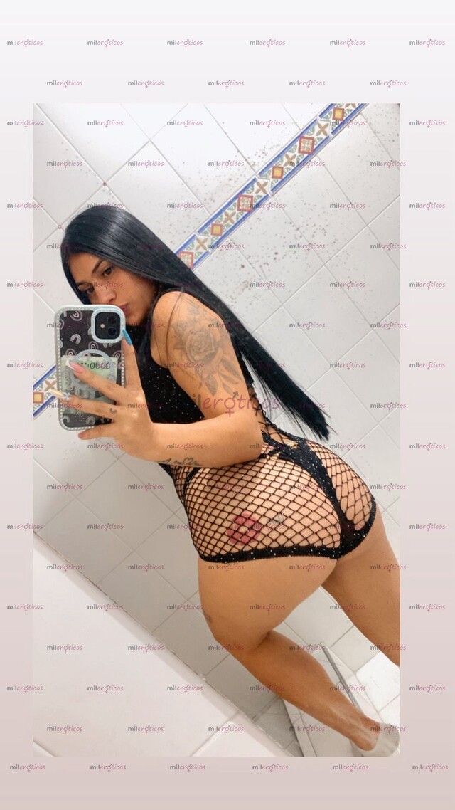 FOTOS DE SALOMÉ FLACA ESTRECHITA CON CUERPO SENSUAL Y UN LINDO ROSTRO