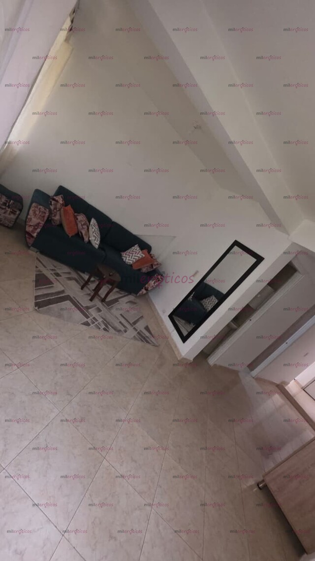 FOTOS DE APARTAMENTO DISPONIBLE PARA CHICAS INDEPENDIENTES