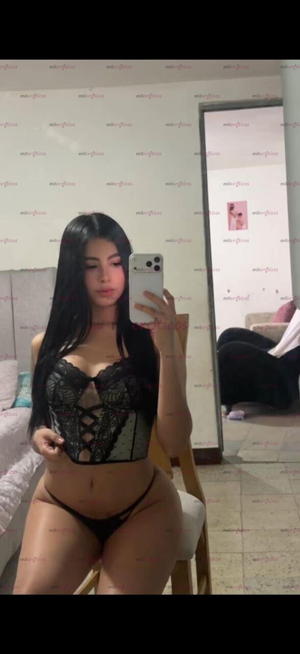 FOTOS DE SOY JULIANA UNA HERMOSA DE 19 AÑOS DISPONIBLE PARA TI