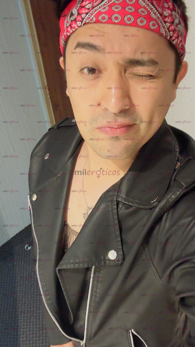 FOTOS DE TU DESESTRES FAVORITO Y CUMPLIDOR DE FANTASÍAS