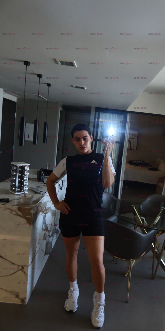 FOTOS DE TWINK PIEL SUAVE Y BLANCA AMBOS ROLES CON LUGAR DISPONIBLE