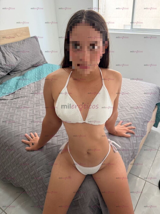 FOTOS DE BLANQUITA,MONA HERMOSA CON NALGAS REDONDAS Y ESTRECHITA