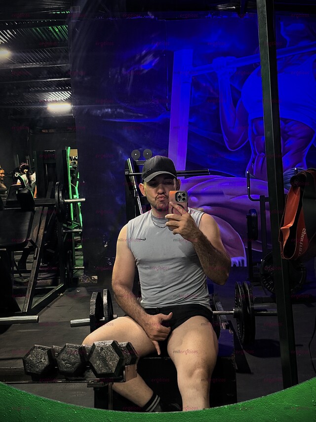 FOTOS DE PASIVO DISCRETO, COMPLACIENTE Y CON MUCHA ACTITUD. ¿TE ATREVES?
