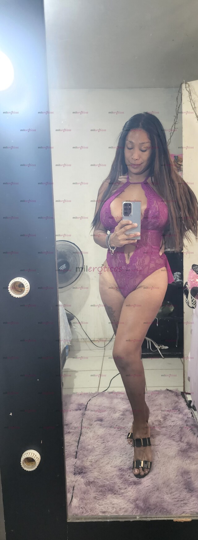 FOTOS DE TRANNY PETIT, CON SUCULENTOS SENOS Y HERMOSA FIGURA
