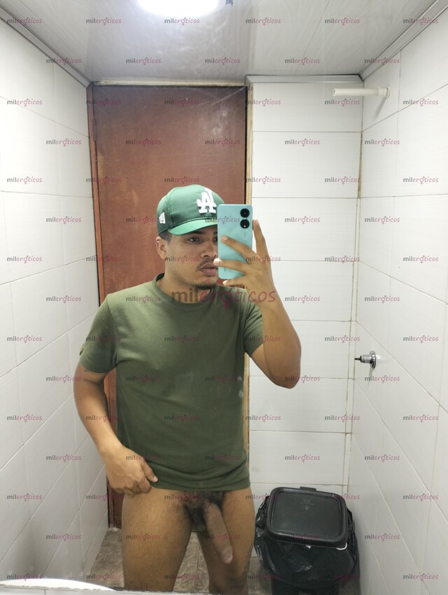 FOTOS DE HOLA SOY ANDRÉS CHICO MORENO VERSÁTIL VERGON 20 CM VEN Y DISFRUTA DEL PLACER