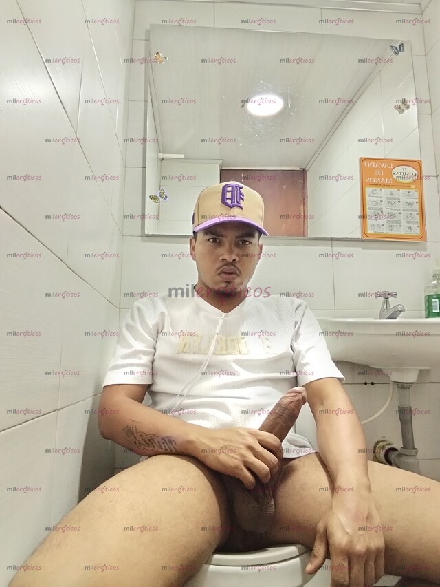 FOTOS DE HOLA SOY ANDRÉS CHICO MORENO VERSÁTIL VERGON 20 CM VEN Y DISFRUTA DEL PLACER