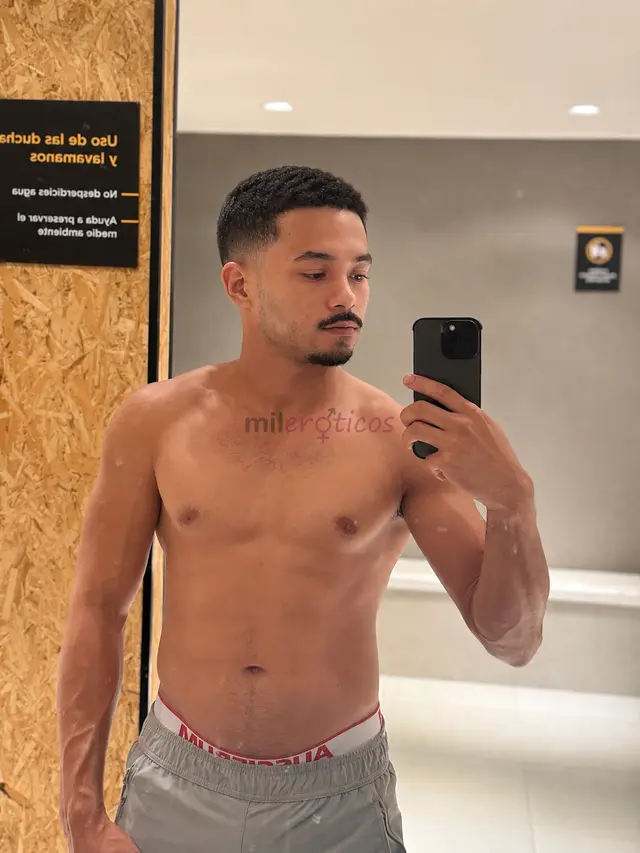 Hola 20 cm pongo jale en tu culo full gruesa potente 100 real verga lubricada para hacerte abrir tu boca y culo con mi verga o un excelente fisting co...