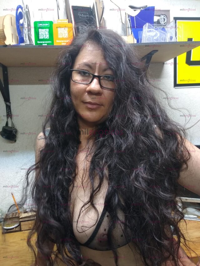 FOTOS DE VEN A PROBAR MIS DELICIOSOS PECHOS ENORMES Y NATURALES