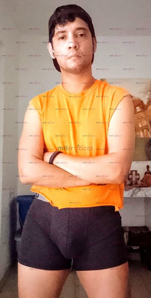 FOTOS DE CARLOS JOVEN INTER CARISMÁTICO MASAJISTA ESCORT CON LUGAR Y DISPONIBILIDAD.