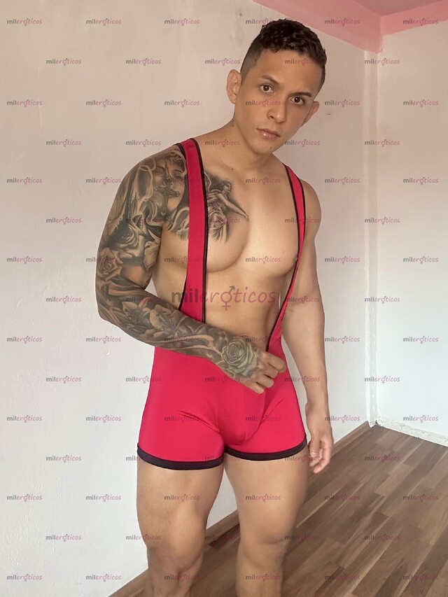 FOTOS DE OBRERO EN LA MAÑANA Y ESCORT EN LAS TARDES