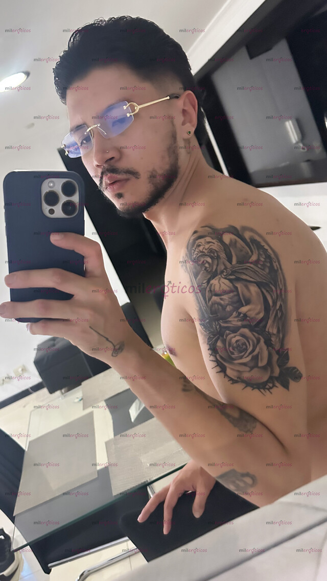 FOTOS DE JOVEN DOTADO MASCULINO PREMIUM APASIONADO Y ENTREGADO AL PLACER SIN LÍMITES