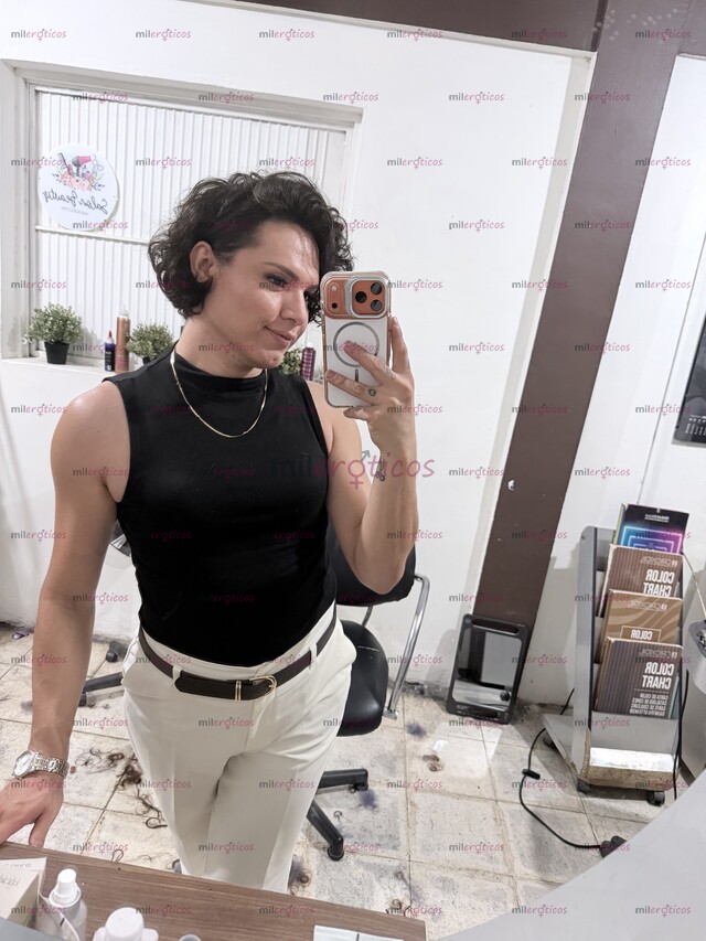 FOTOS DE ELEGANTE TRANNY COMELONA MUY FEMENINA Y GOZOSA MUÑEQUITA HERMOSA