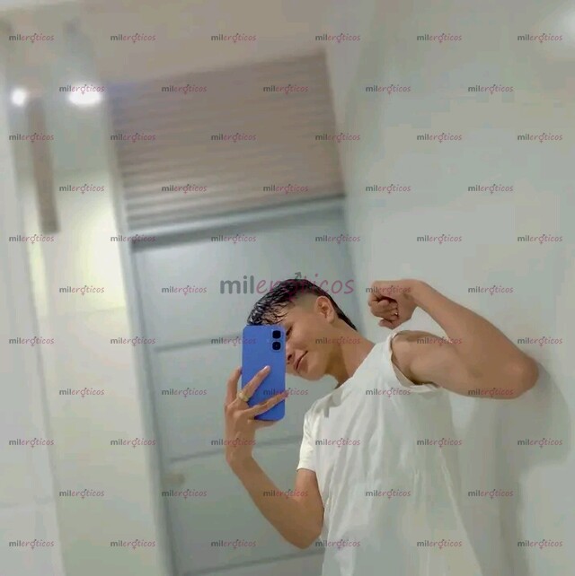 FOTOS DE JOVEN POLLITO DISPONIBLE PARA COMPLACERTE SEXUALMENTE.