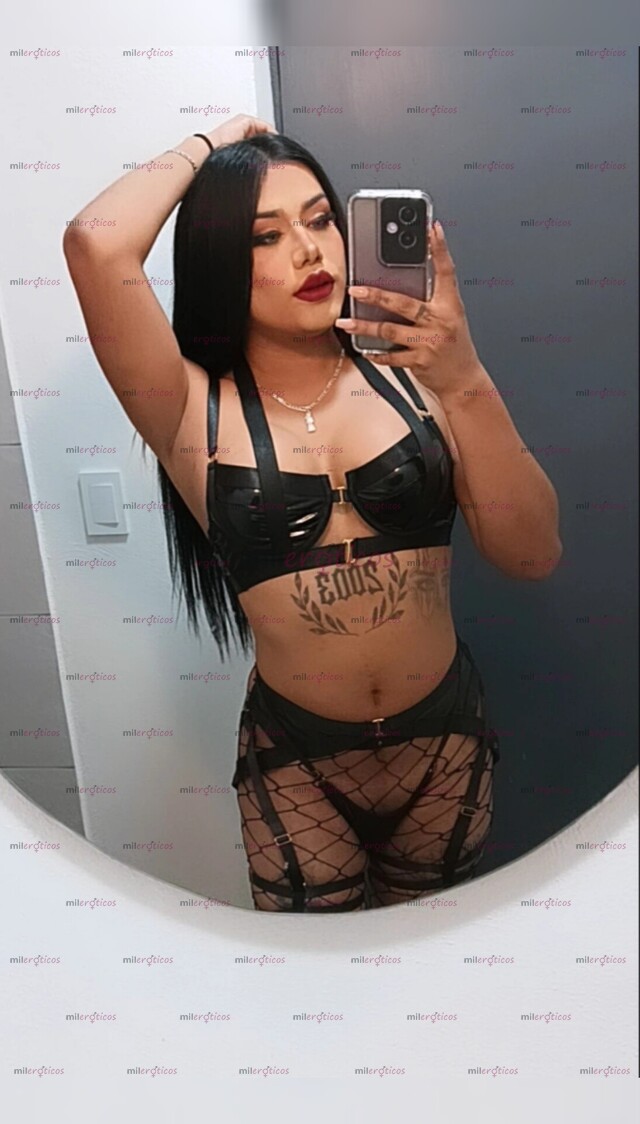 FOTOS DE MORENA MORBOSA Y SUPER CALIENTE CON UNA VERGA LECHOSA