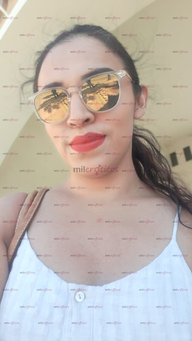 FOTOS DE SOY KARLA, BASTANTE FEMENINA, CALIENTE Y ESTOY DISPONIBLE.