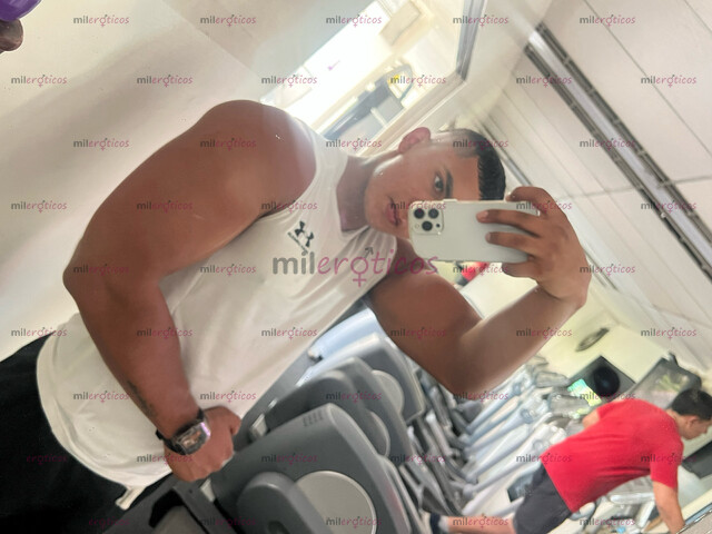 FOTOS DE JOVEN ATRACTIVO CON 21 CENTÍMETROS Y MUCHA LECHE HOMBRES DE GYM