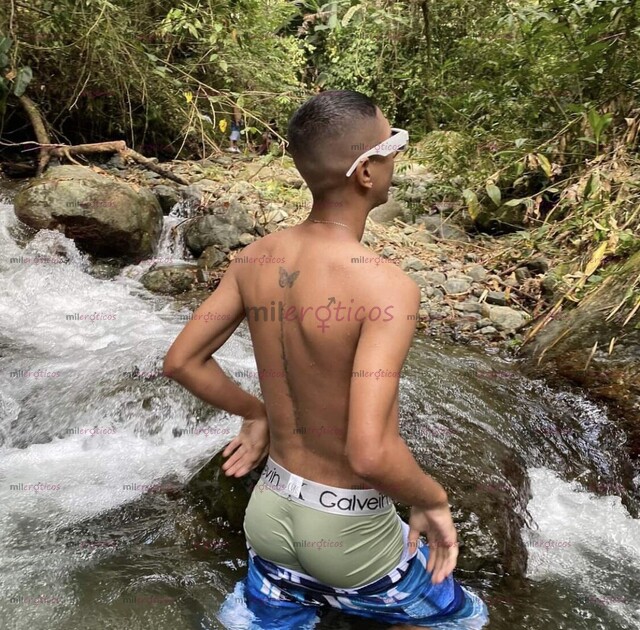 FOTOS DE LIAM CHICO CALEÑO CALIENTE Y EDUCADO DISPUESTO A COMPLACER TUS FANTASÍAS