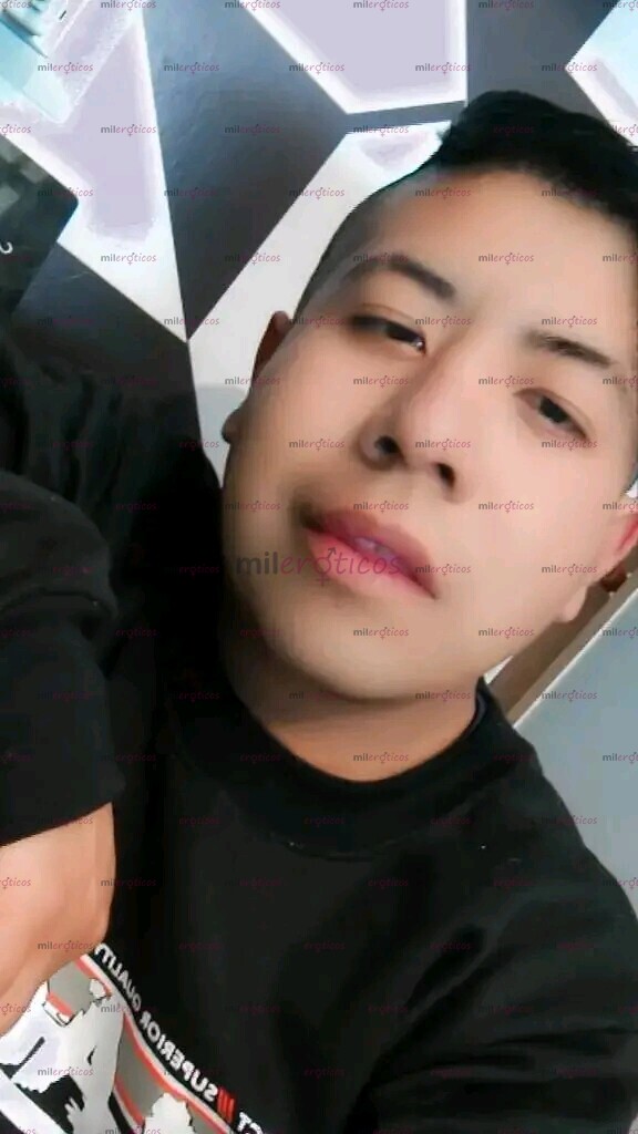 FOTOS DE HOLA SOY UN CHICO AMABLE ATIENDO MUY AMABLE ME LLAMO SEBASTIÁN VERSÁTIL