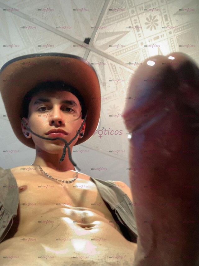FOTOS DE HOLA SOY JACOB UN CHICO VERGON DE PASO POR LA CIUDAD