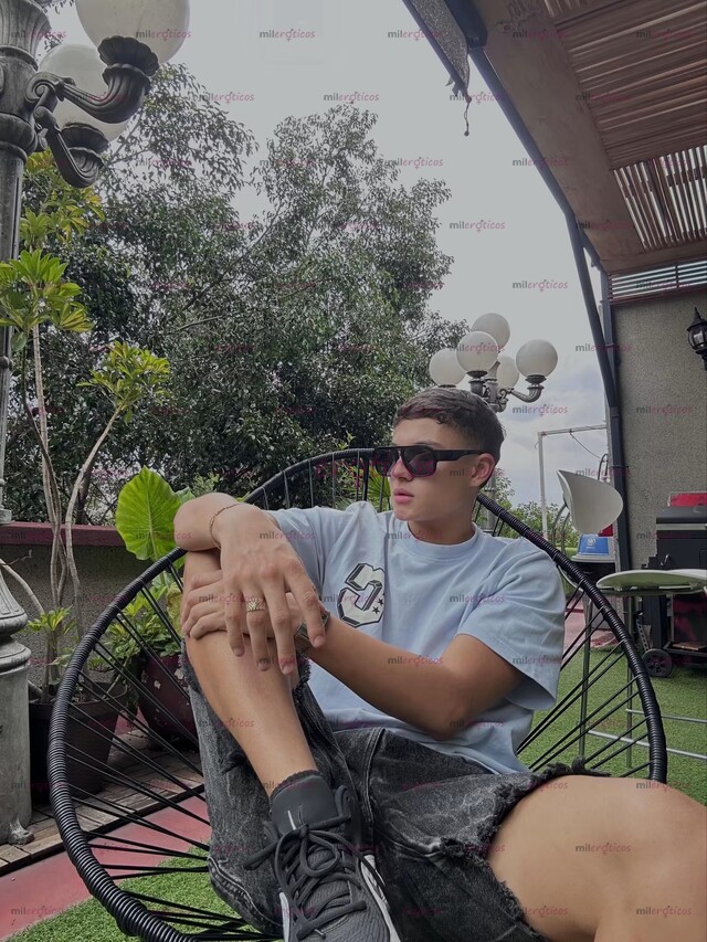 FOTOS DE TWINK CON SITIO BUEN CUERPO Y PENE ADICTO AL SEXO EN TU CIUDAD