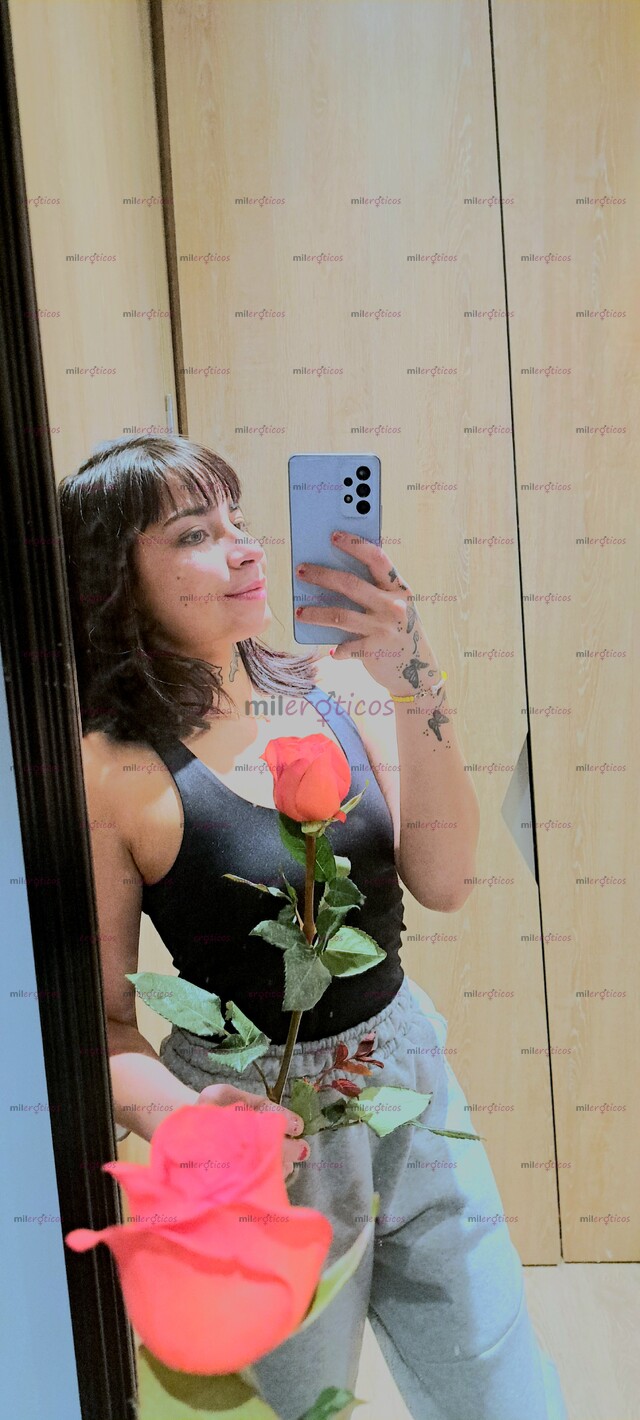 FOTOS DE LUNA BLANQUITA ARDIENTE, TATUADA Y MUY COMPLACIENTE EN BOGOT