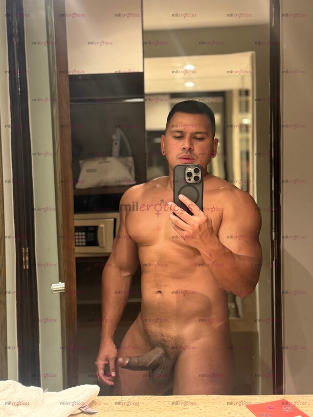 FOTOS DE EXMILITAR VERGON CURVO DOMINANTE. MACHO FUERTE CASTIGADOR SEXUAL. NOVIO VIRTUAL