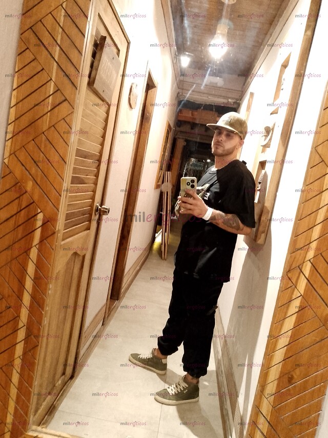 FOTOS DE HOLA SOY JORGE DE VENEZUELA VIENDO QUE PUEDE FLUIR ACA