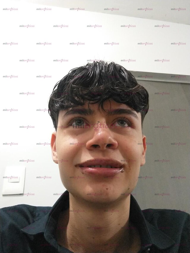 FOTOS DE GÜERO DE OJOS VERDES, ALTO, DEMASIADO DELGADO, LABIOS BESABLES Y MUY CACHONDO