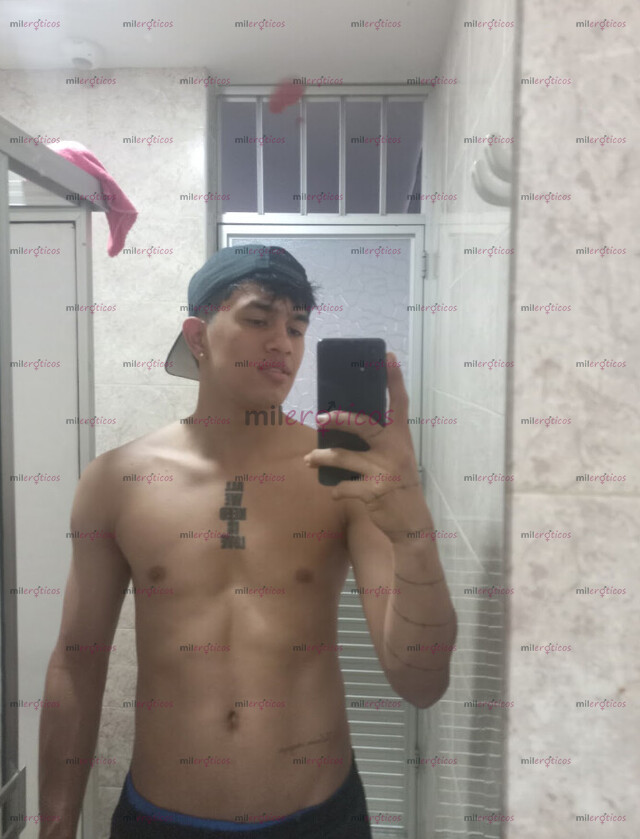 FOTOS DE HOLA SOY OUSTIN, MIDO 1.74, Y ESTOY LISTO PARA PASAR UN BUEN RATO CONTIGO